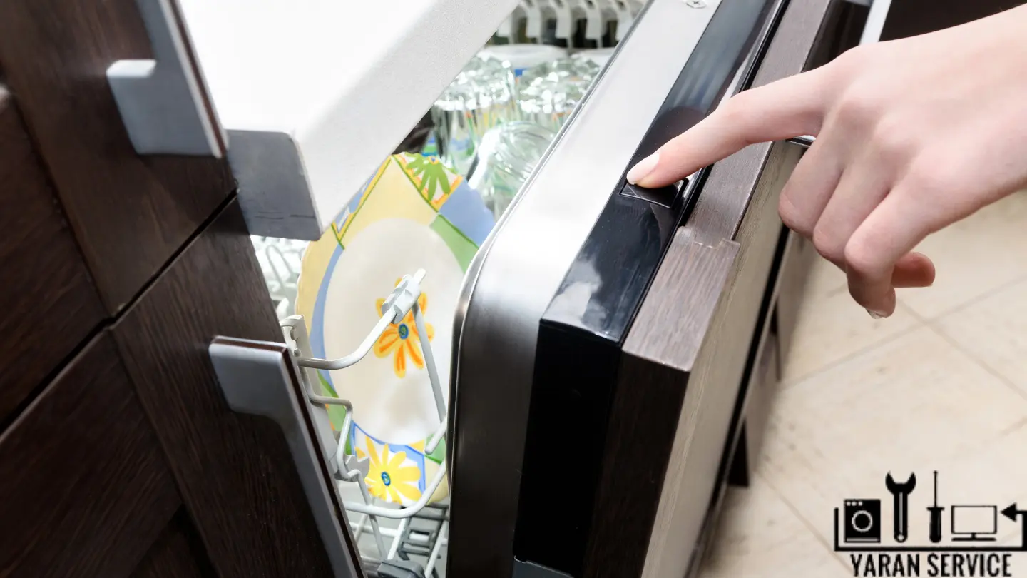 دکمه آوتو به عنوان یکی از هوشمند ترین علائم ماشین لباس شویی بوش - یاران سرویس